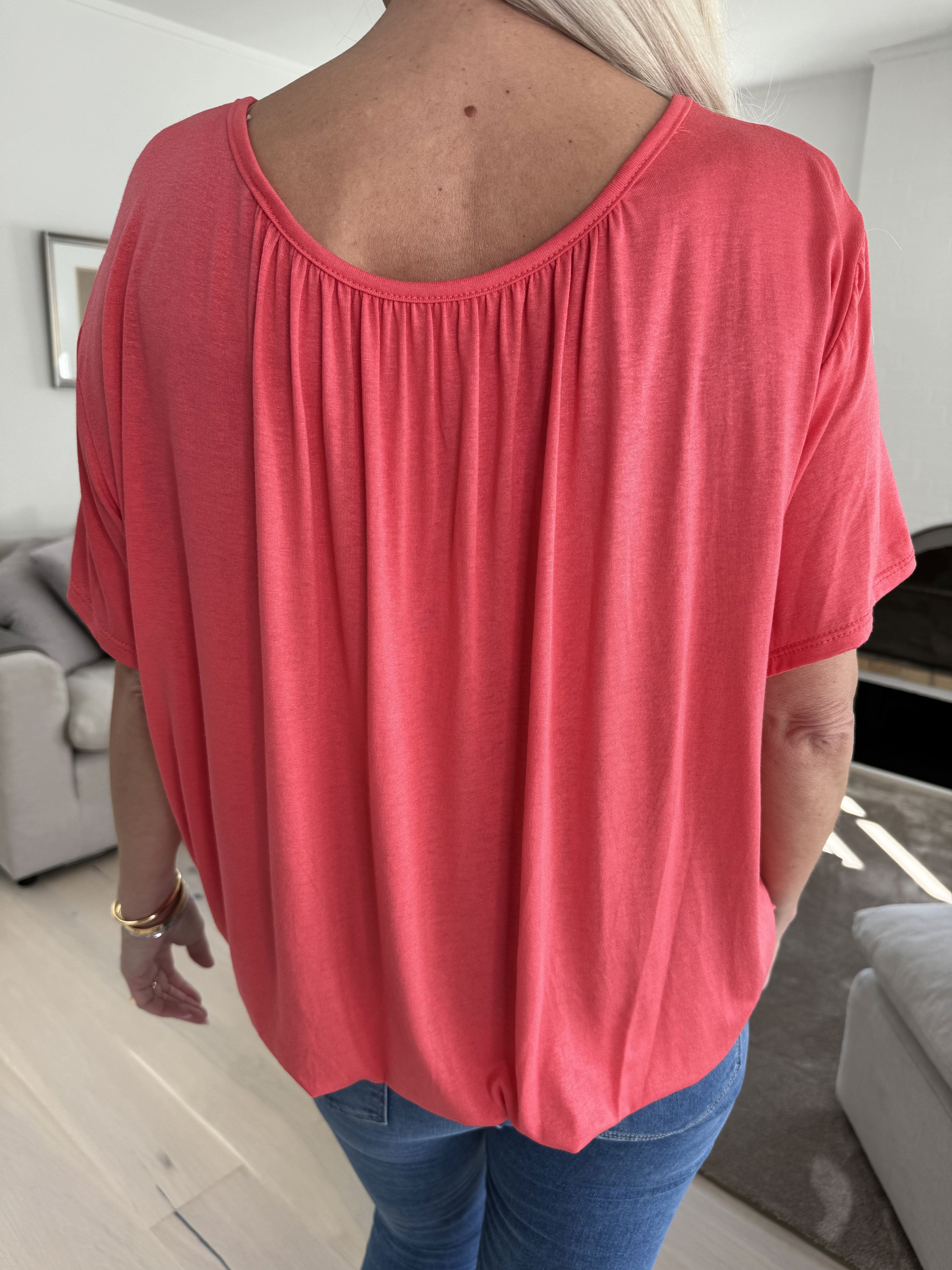 Miracle t-shirt - Basis t-shirt med elastik forneden (bestseller)